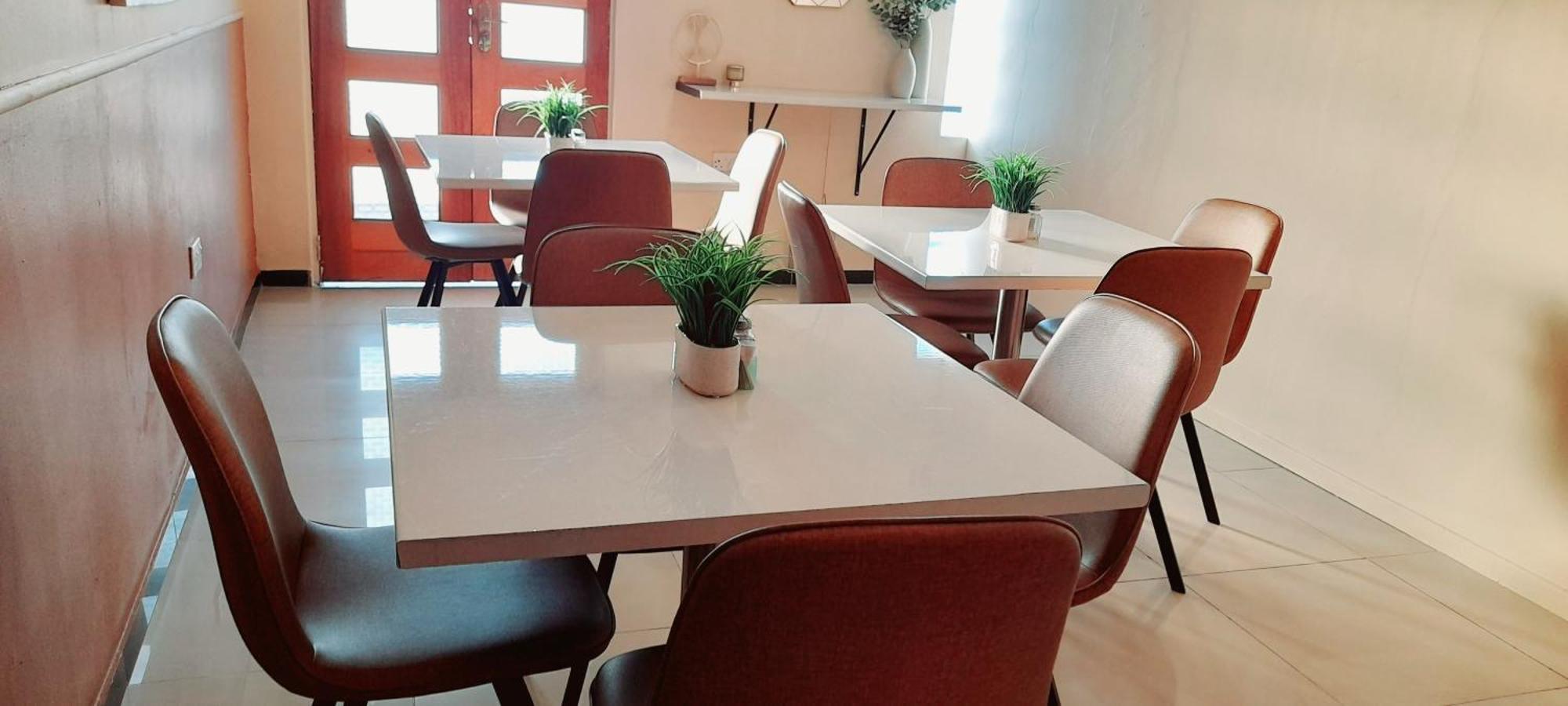 Rest & Digest Bed & Breakfast Serowe ภายนอก รูปภาพ